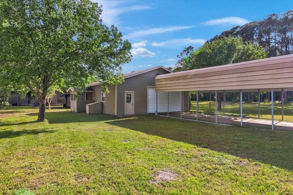 Photo of 219 Watie Road