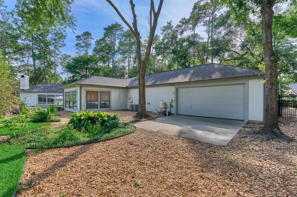 Photo of 23106 Hampton Forest Lane