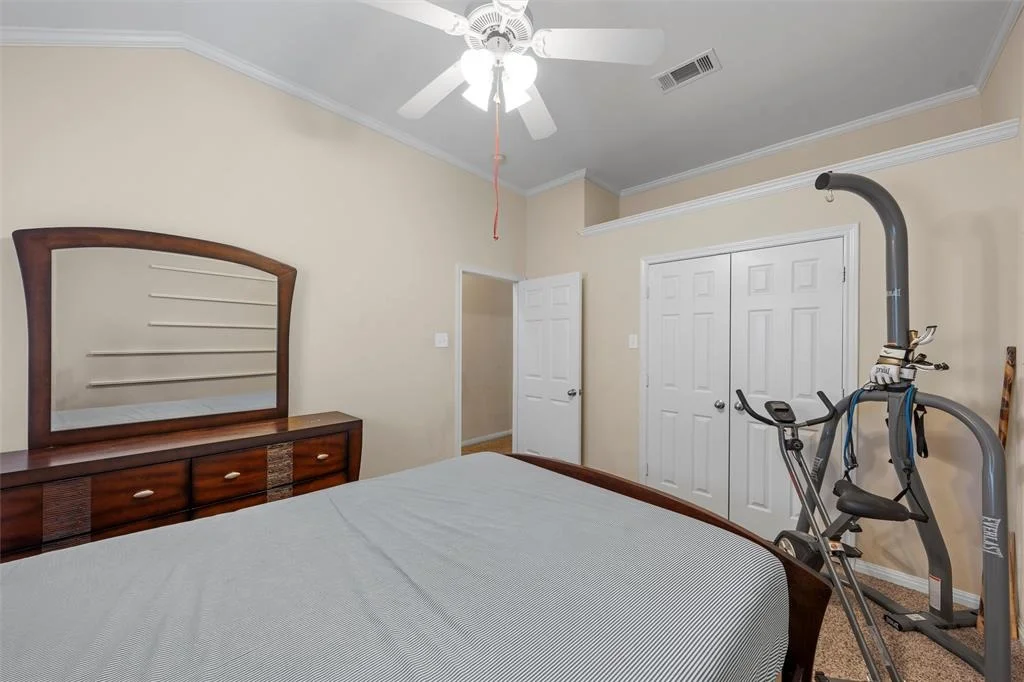 Photo of 2716 Cherokee Lane
