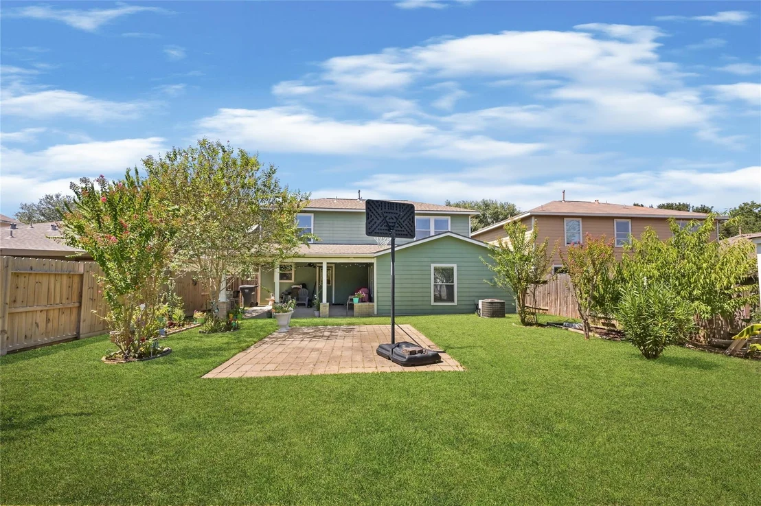 Photo of 1819 NW Emerald Pathway Drive