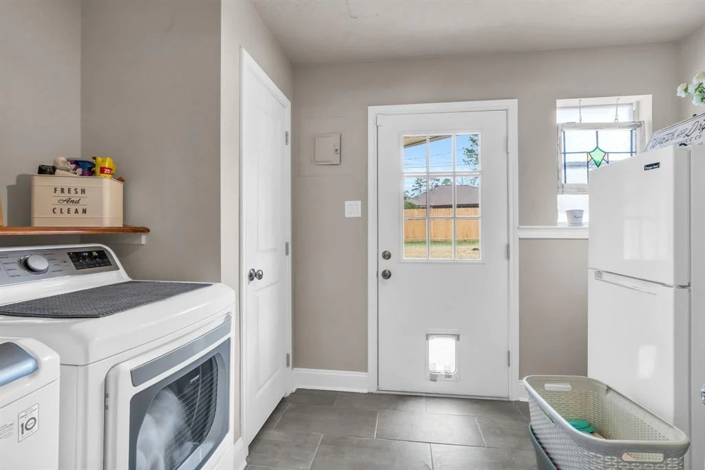 Photo of 302 Shady Glen Lane