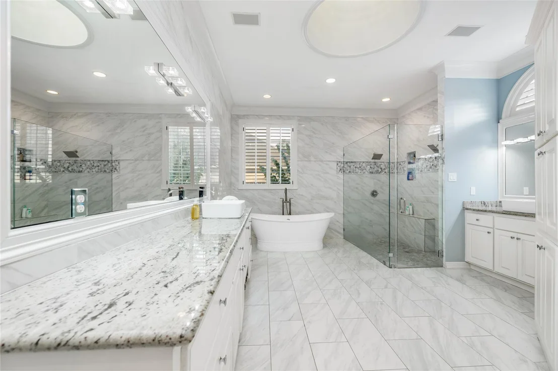 Photo of 16122 Wimbledon Forest Drive