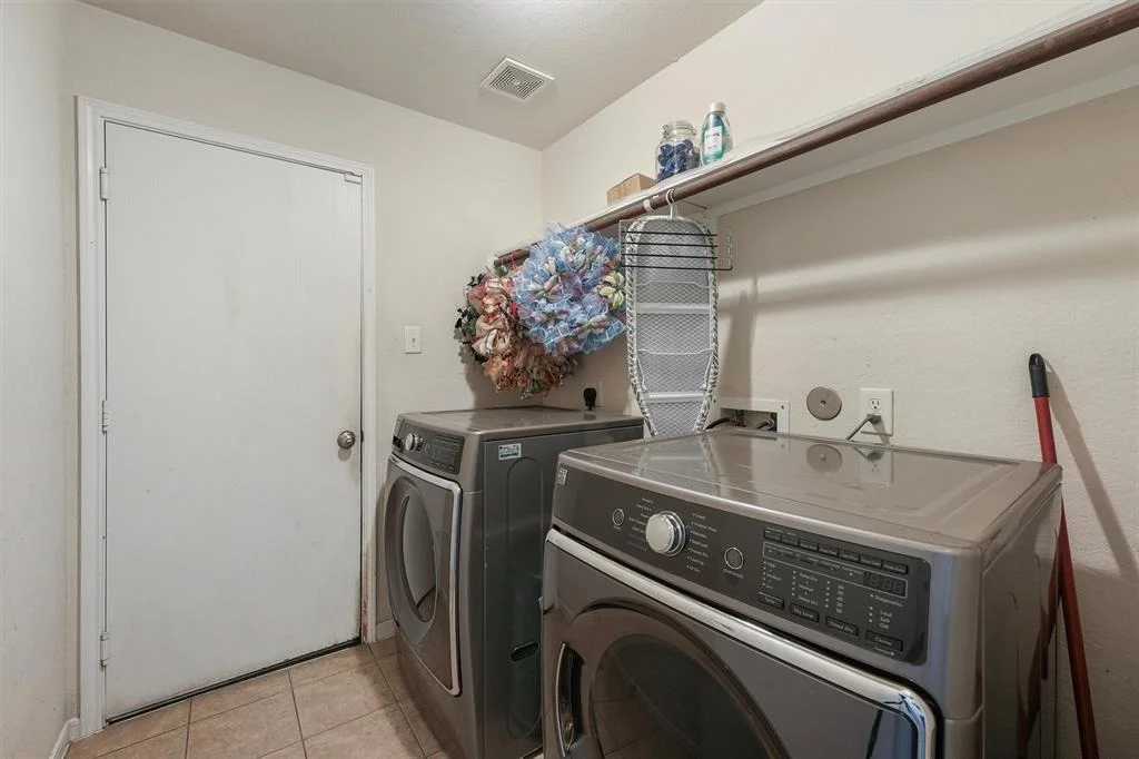 Photo of 2722 Roaring Oaks Lane