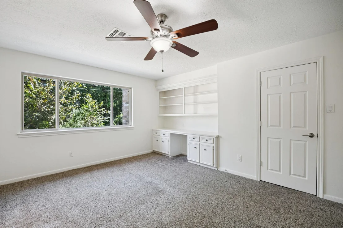Photo of 807 Herdsman Drive