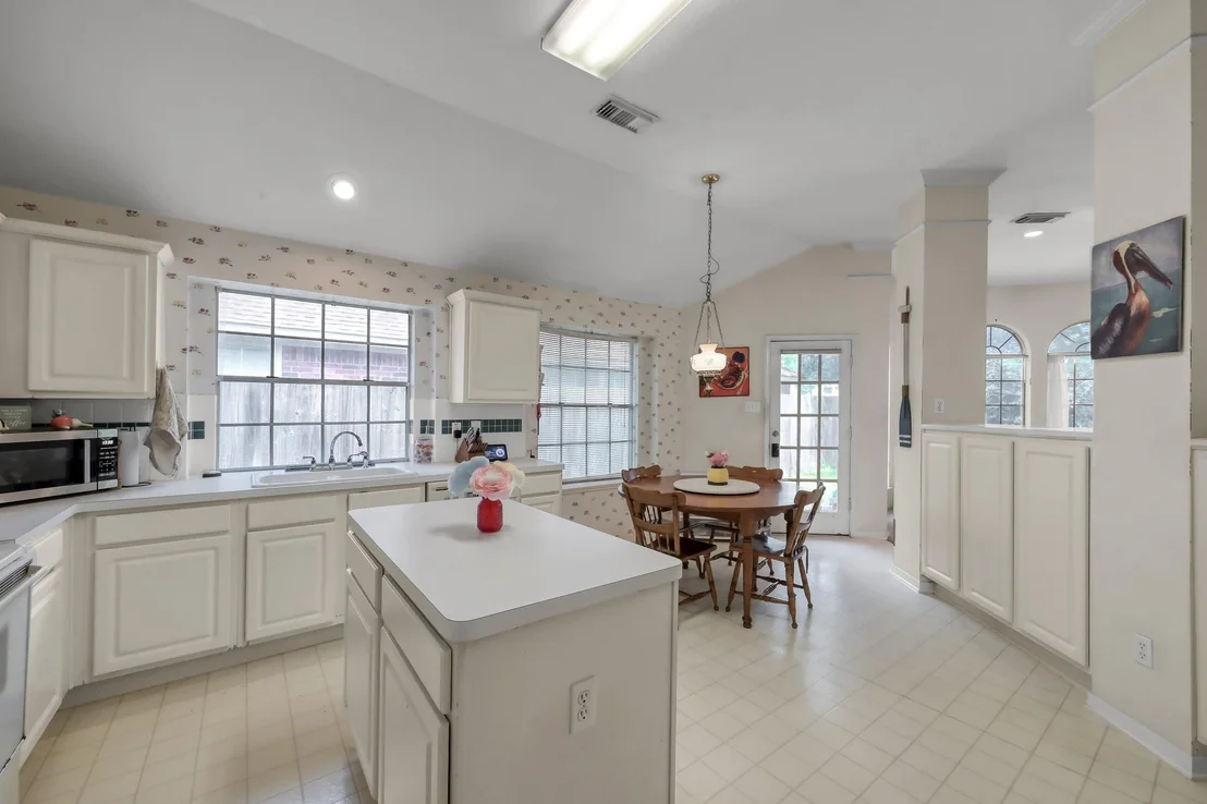 Photo of 30915 Trinket Drive