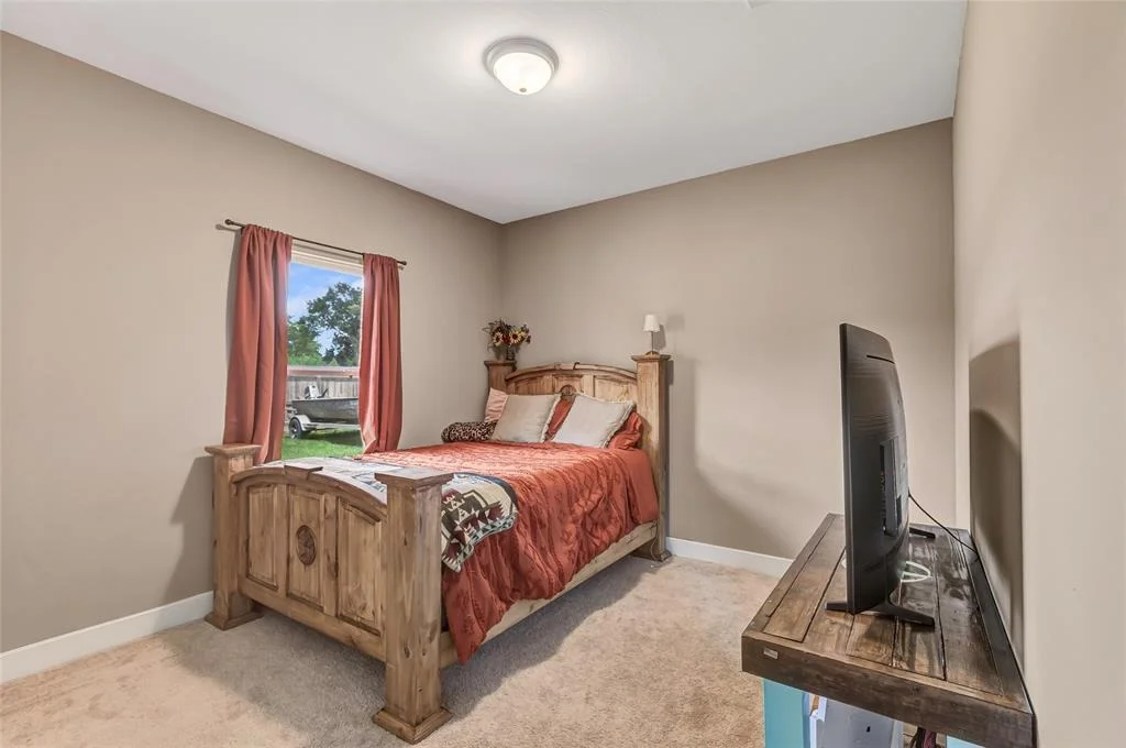 Photo of 412 Pebble Drive