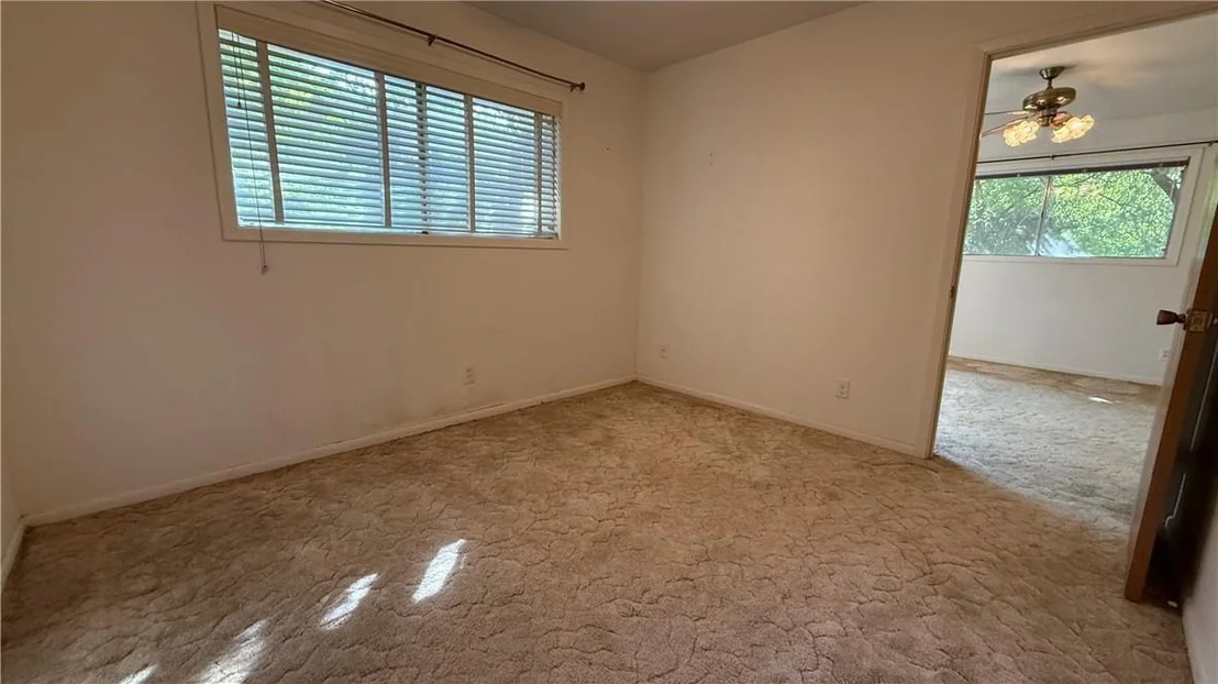 Photo of 203 Longfellow Lane
