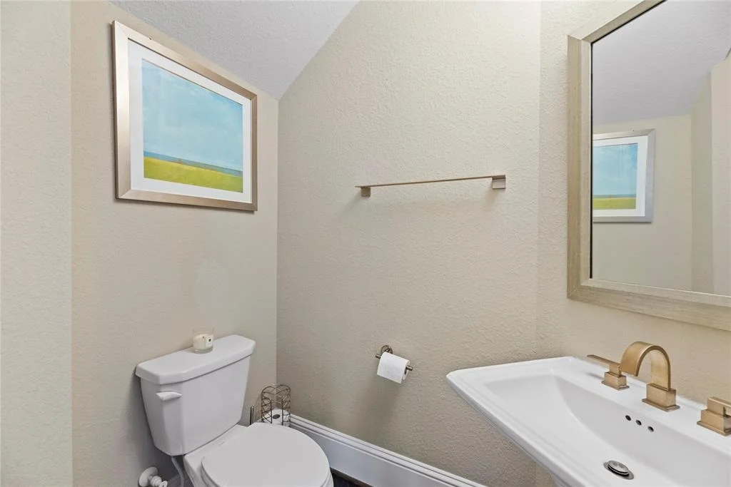Photo of 1502 Hillendahl Boulevard