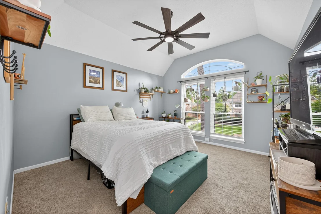Photo of 17811 Woodlode Lane