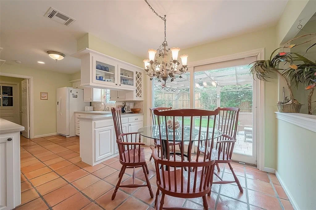 Photo of 2515 Briarpark Drive