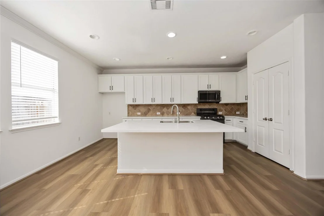 Photo of 6107 Menor Crest Drive