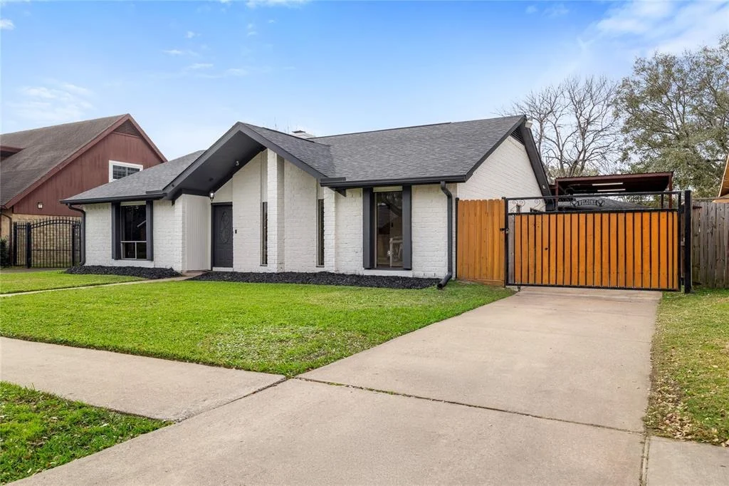 Photo of 10139 Sagegate Drive