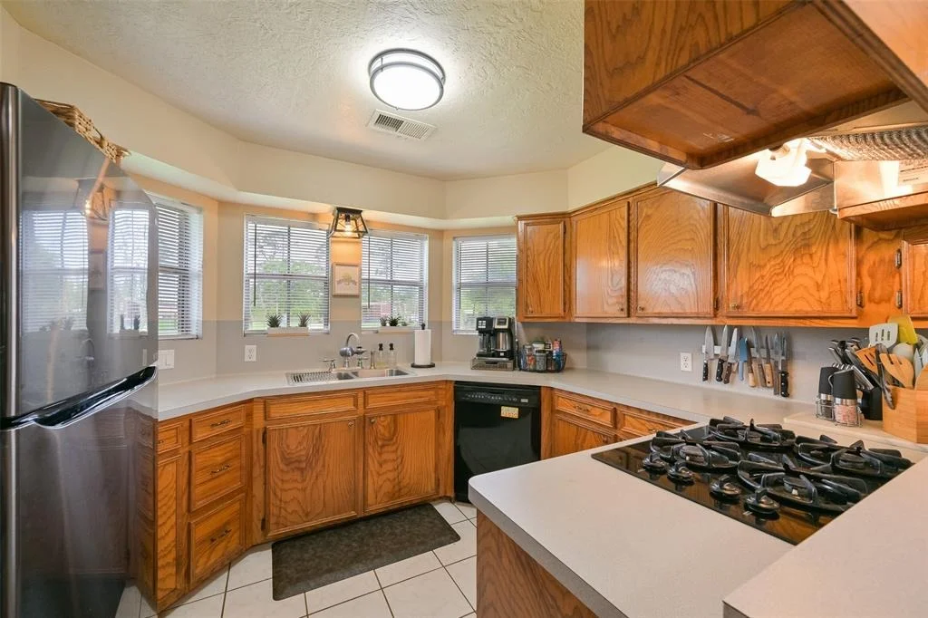 Photo of 16706 Bear Bayou Drive