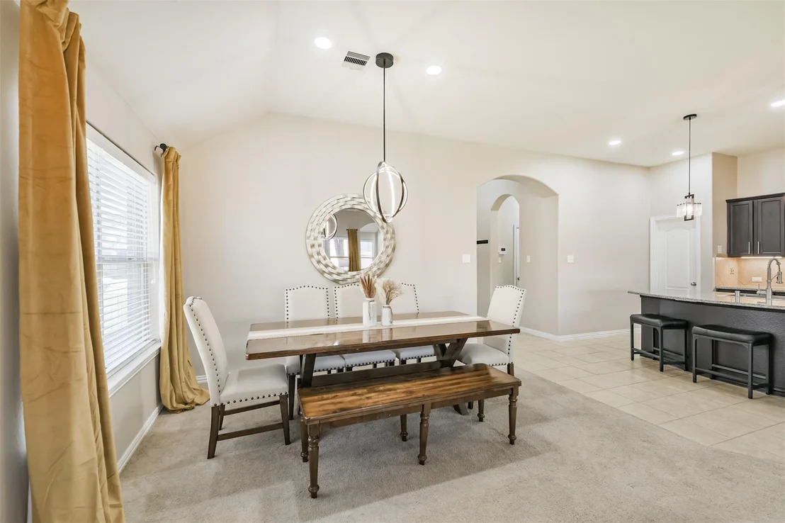 Photo of 9622 Invergarry Way