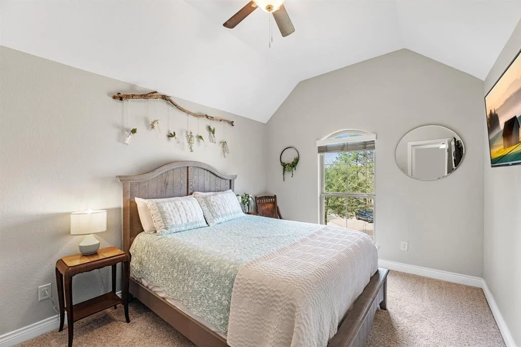 Photo of 114 Red Eagle Court