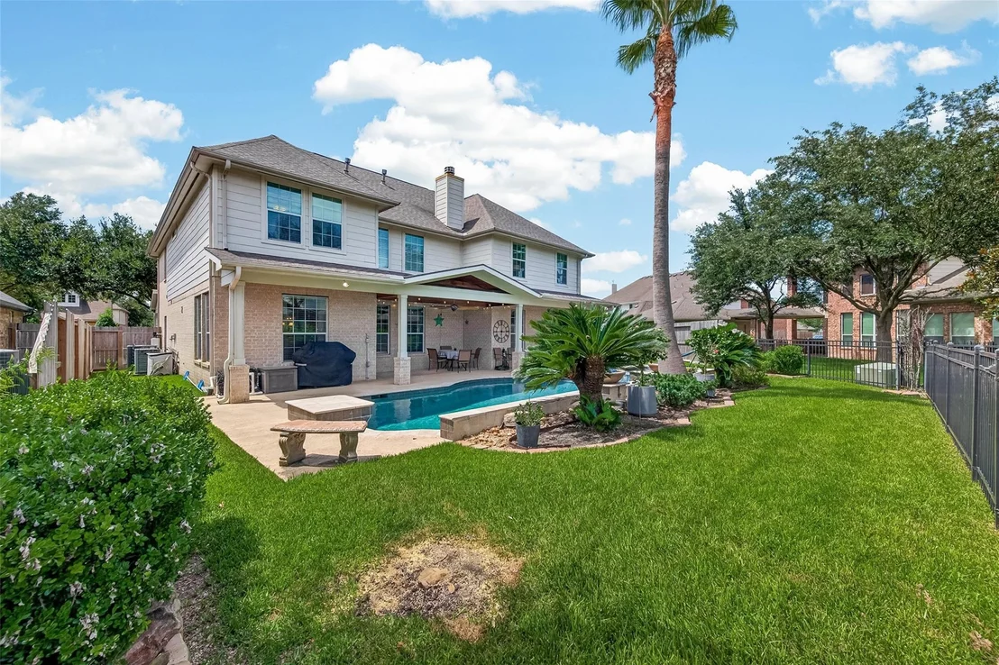 Photo of 3301 Sequoia Lake Trail