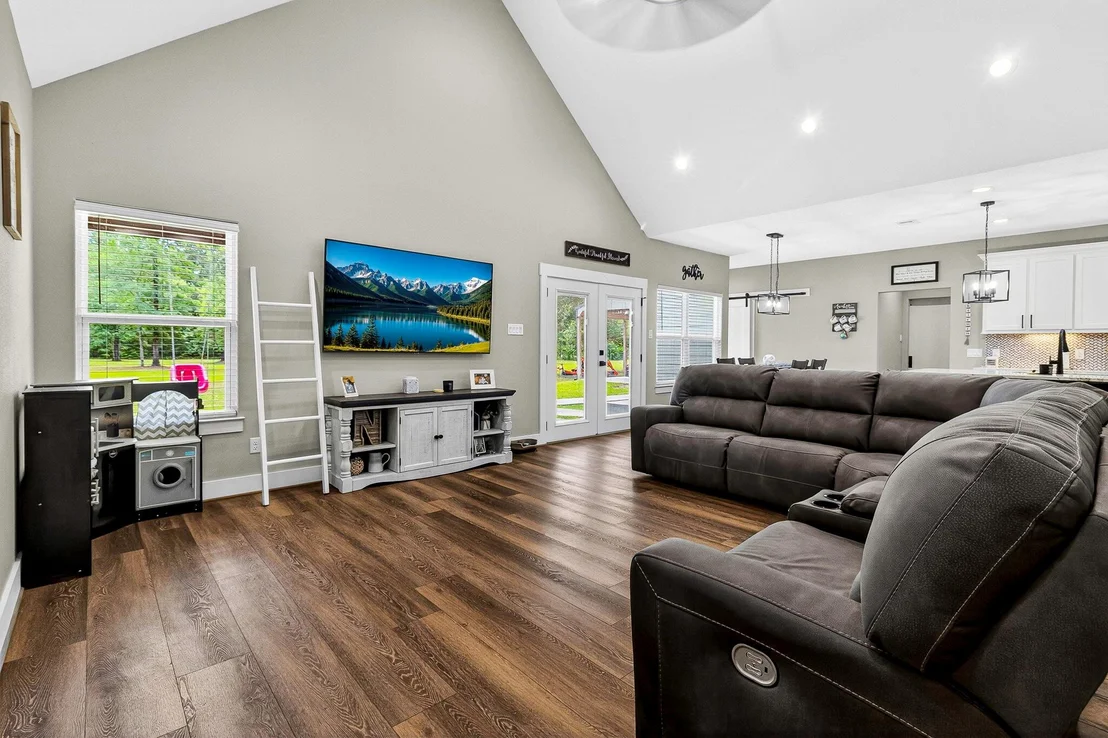 Photo of 950 Brushy Creek Drive