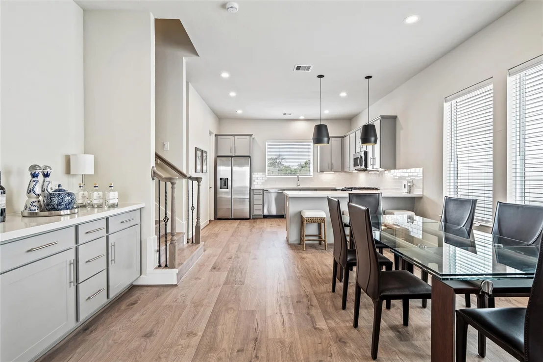 Photo of 3922 Willowbend Point Drive