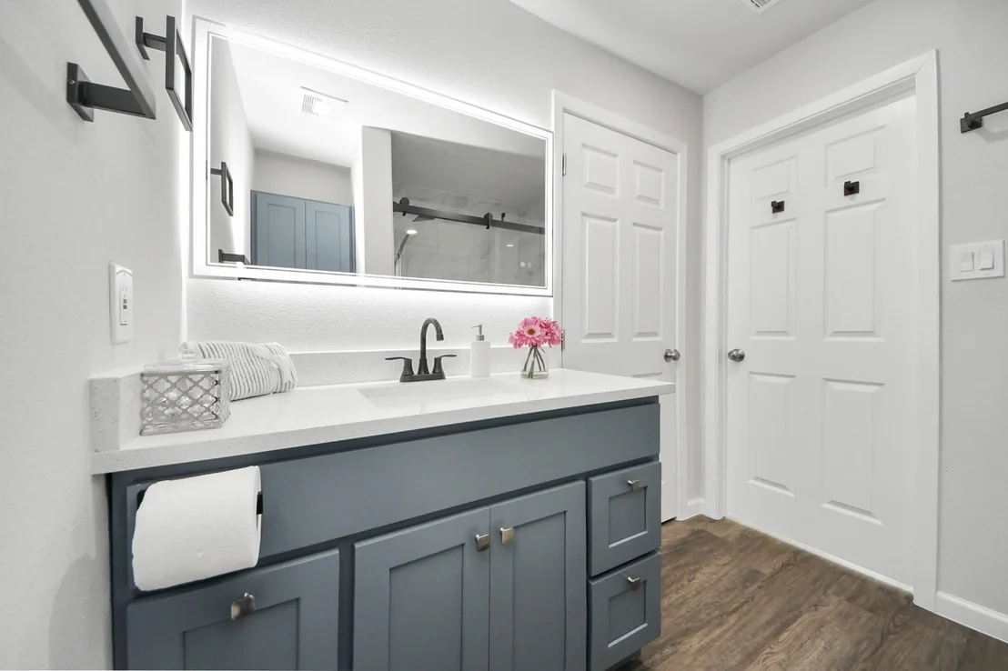 Photo of 6511 Mohawk Street