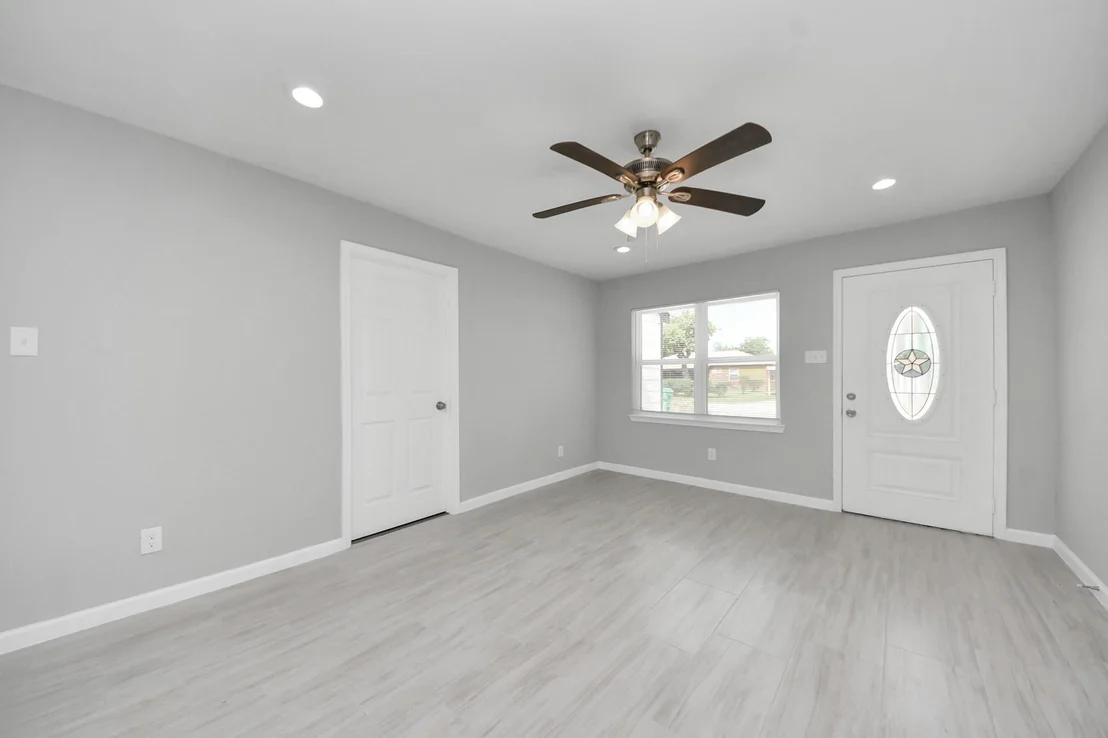 Photo of 10118 Cathedral Drive