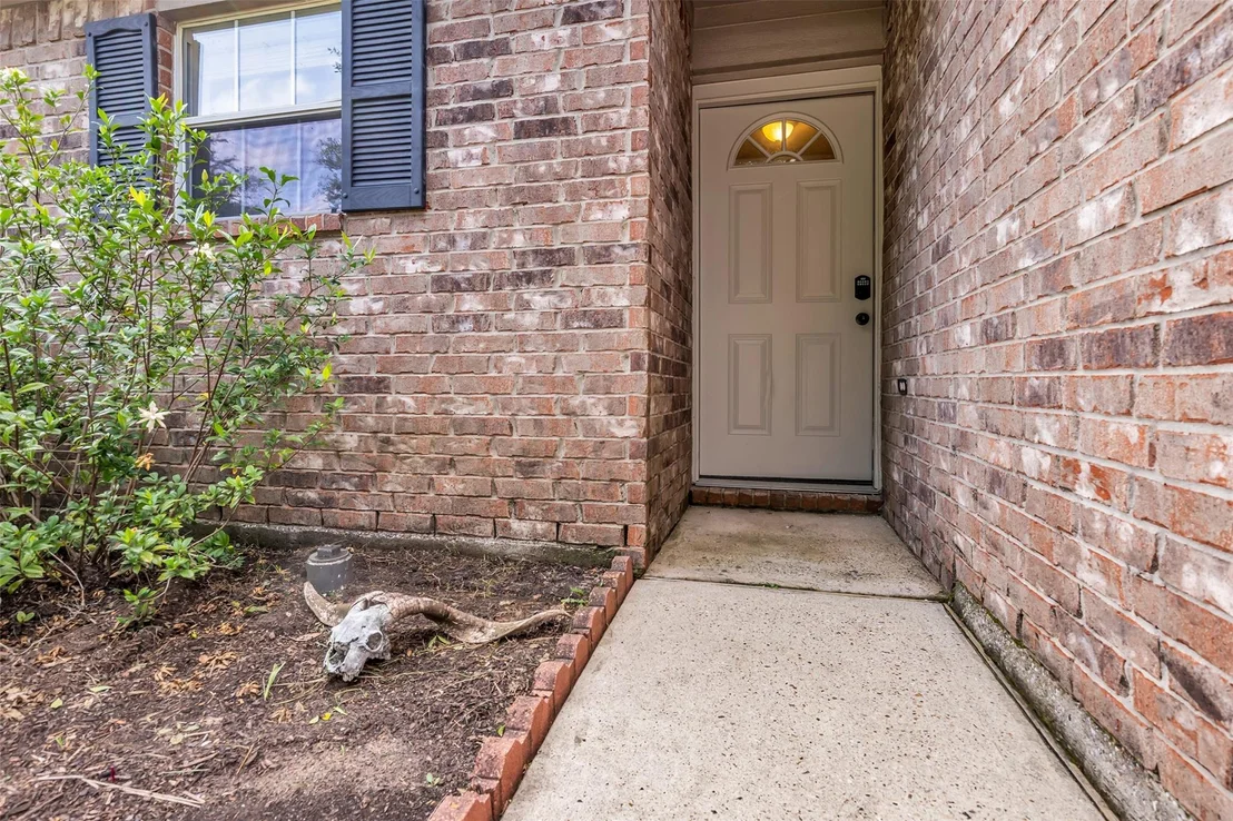 Photo of 9738 Gulfstream Drive