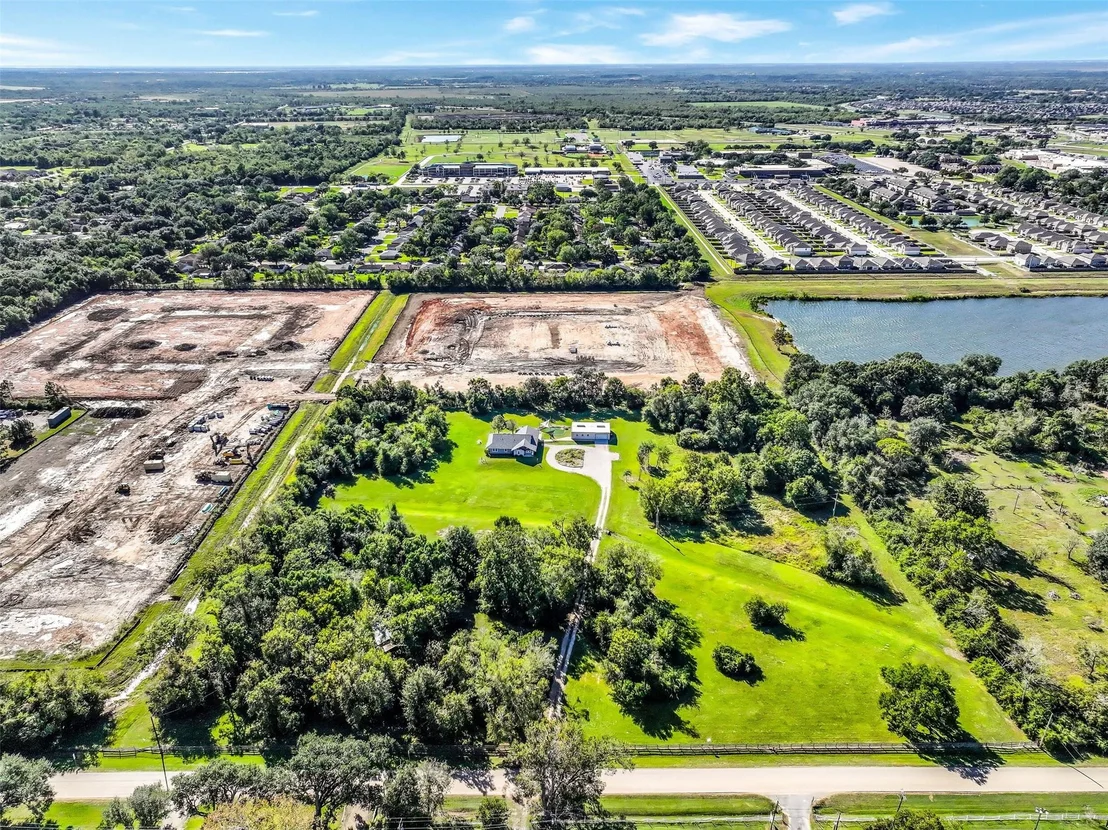 Photo of 3200 Fairway Drive