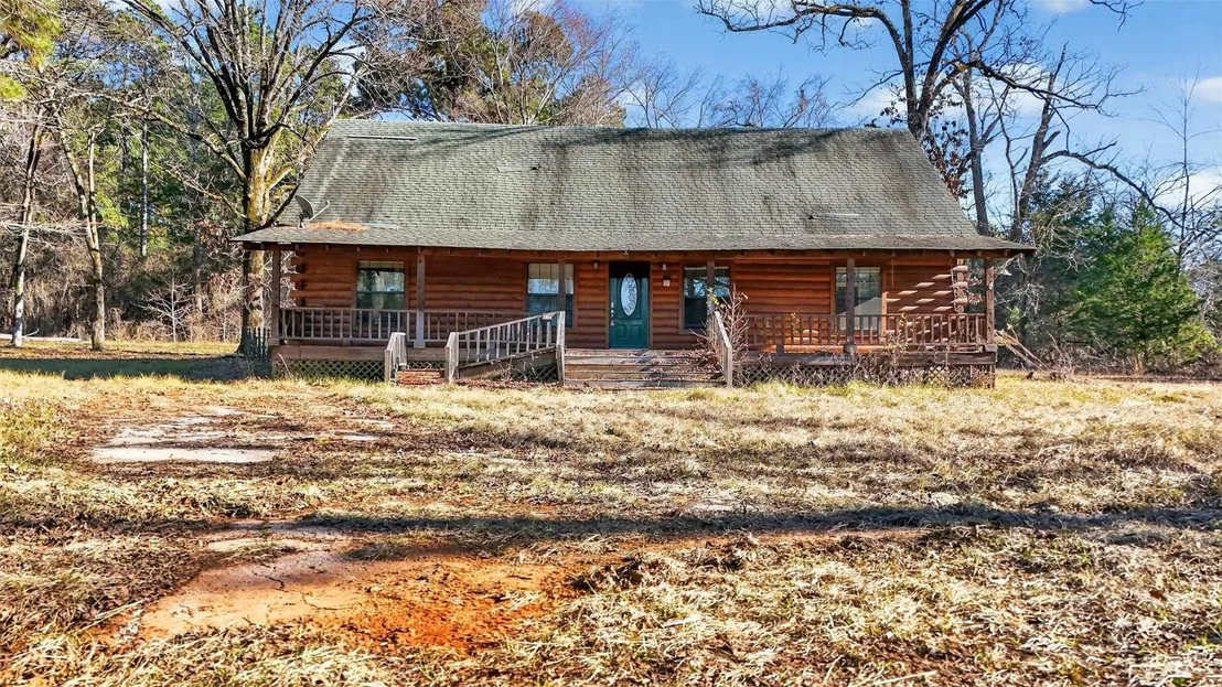 Photo of 18737 Saddleback Lane