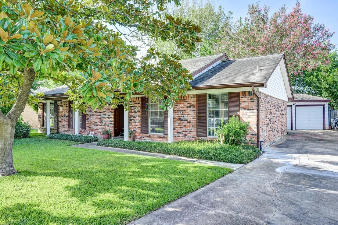 Photo of 12211 Plumpoint Drive