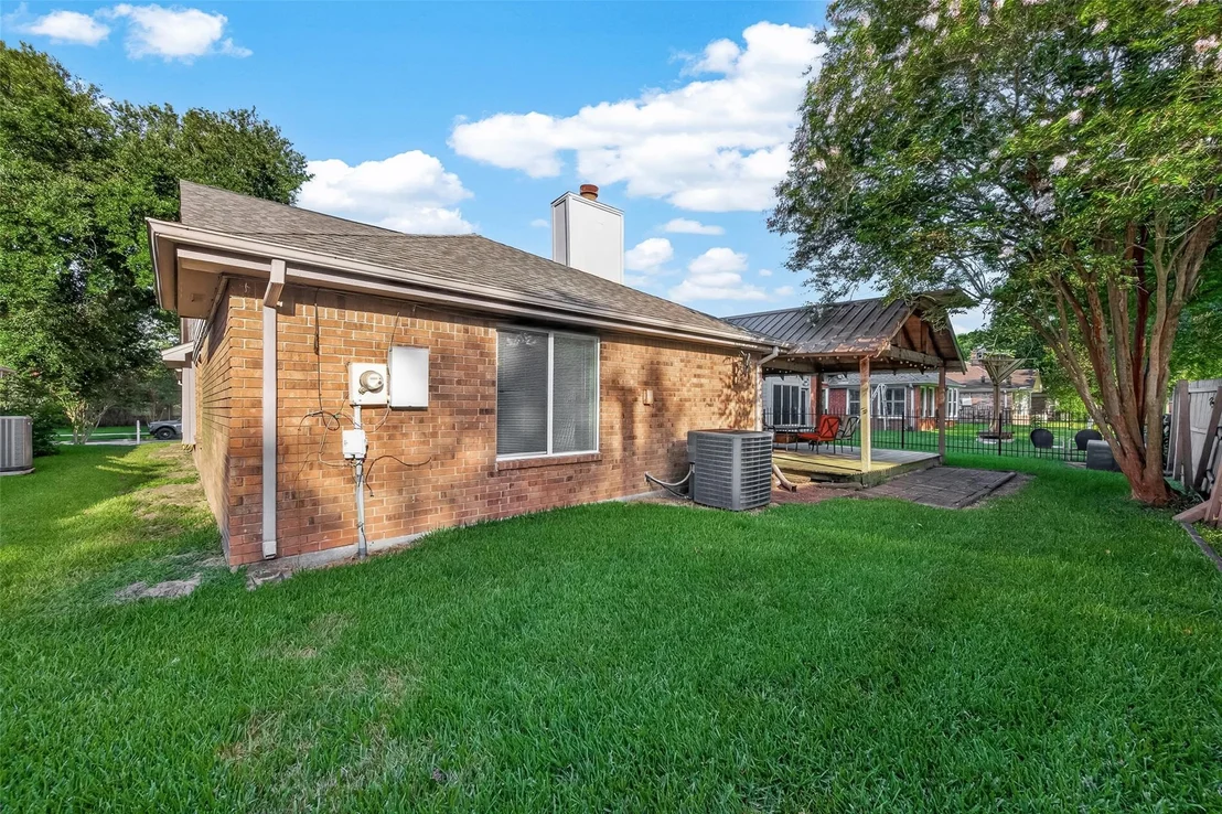 Photo of 818 Maple Branch Lane