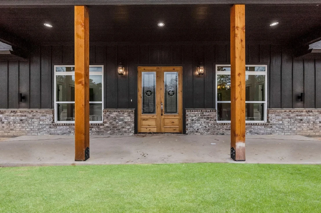 Photo of 393 Hanson Road