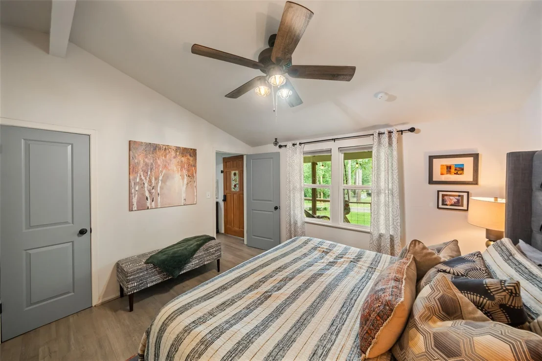 Photo of 11045 Woodview Drive