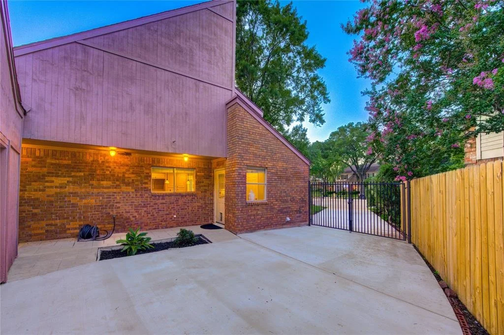 Photo of 11607 Elm Estates Drive