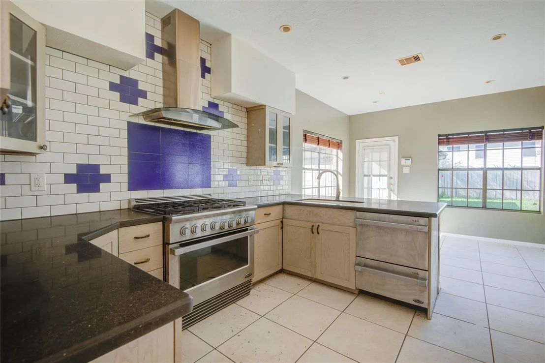Photo of 919 Heathgate Drive