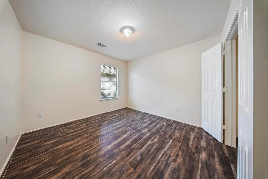 Photo of 5015 Bridgecrossing Court