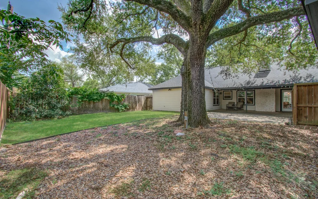 Photo of 18006 Bambridge Drive