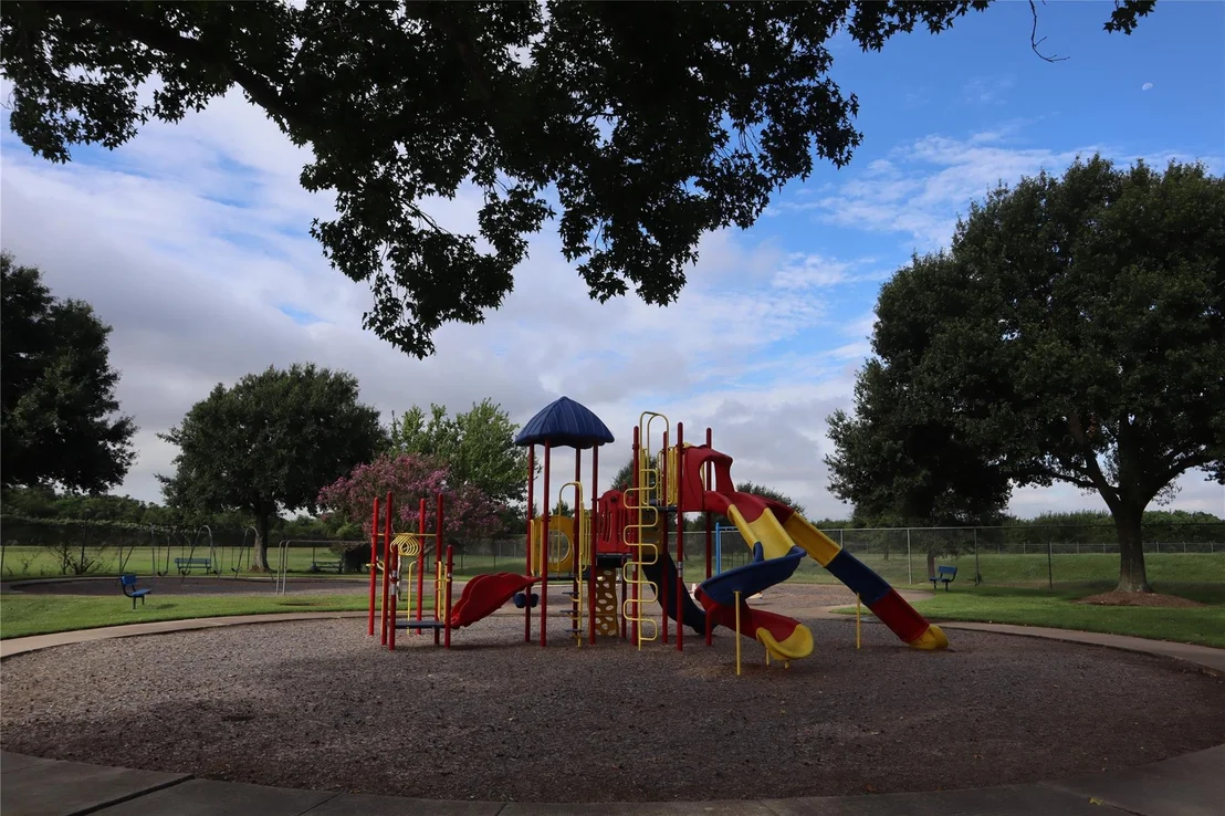 Photo of 2931 Walnut Springs Drive