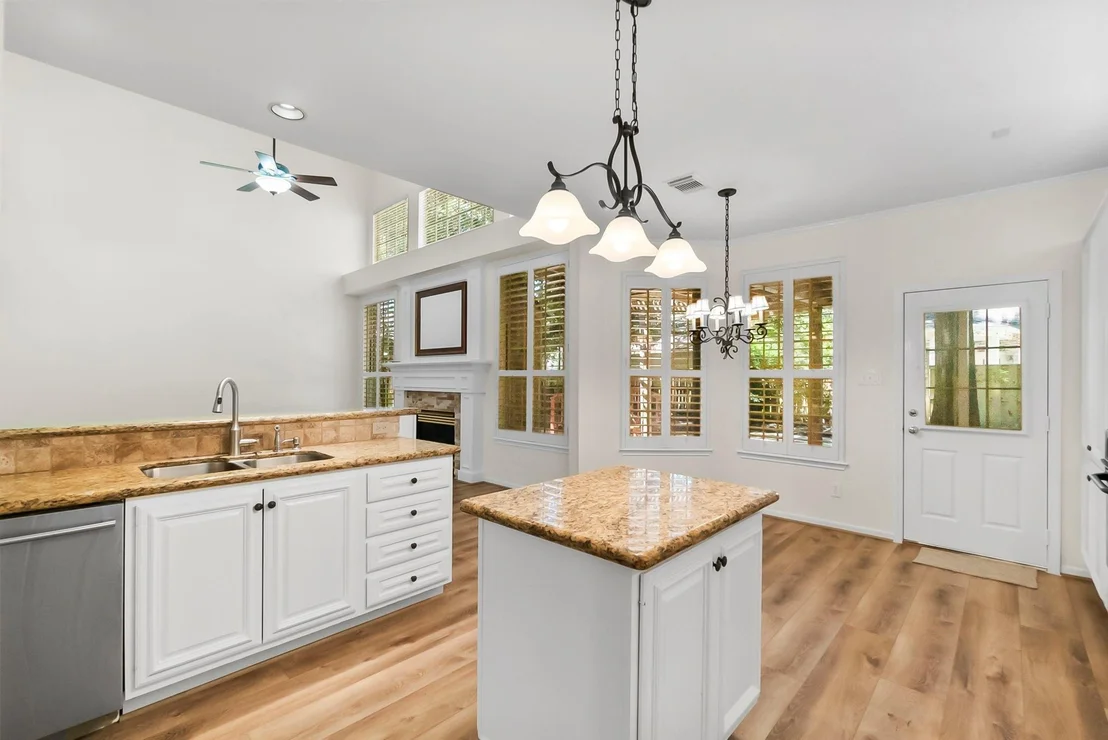 Photo of 78 N Cochrans Green Circle