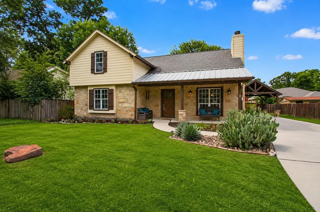 Photo of 312 Springwood Drive