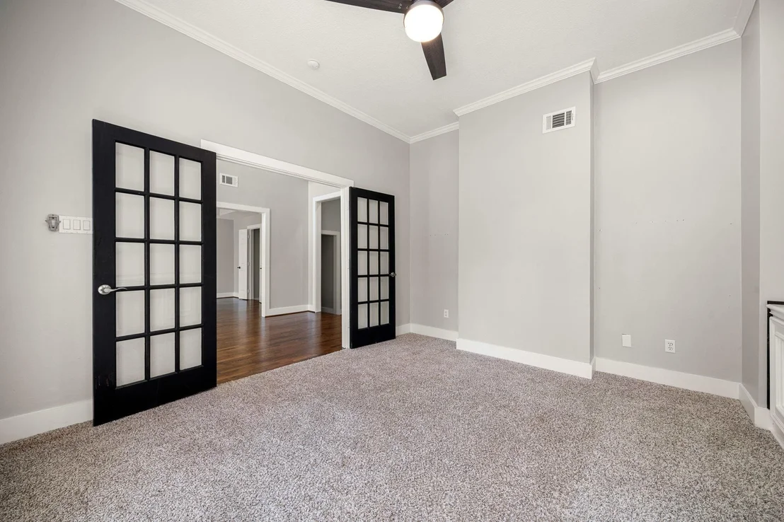 Photo of 24611 W Kingscrest Circle
