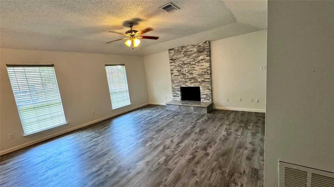 Photo of 2511 Maple Tree Court
