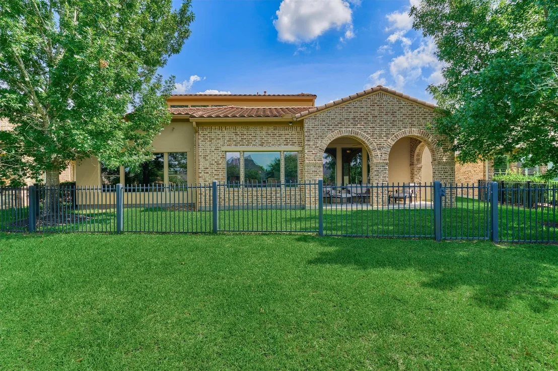 Photo of 82 E Crystal Canyon Circle