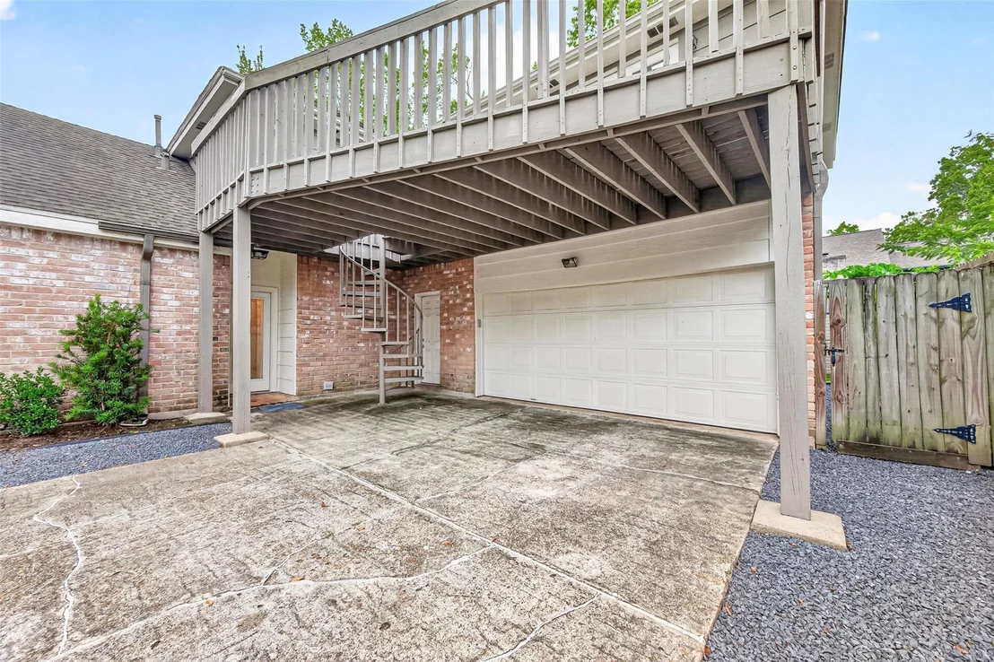 Photo of 1122 Daria Drive