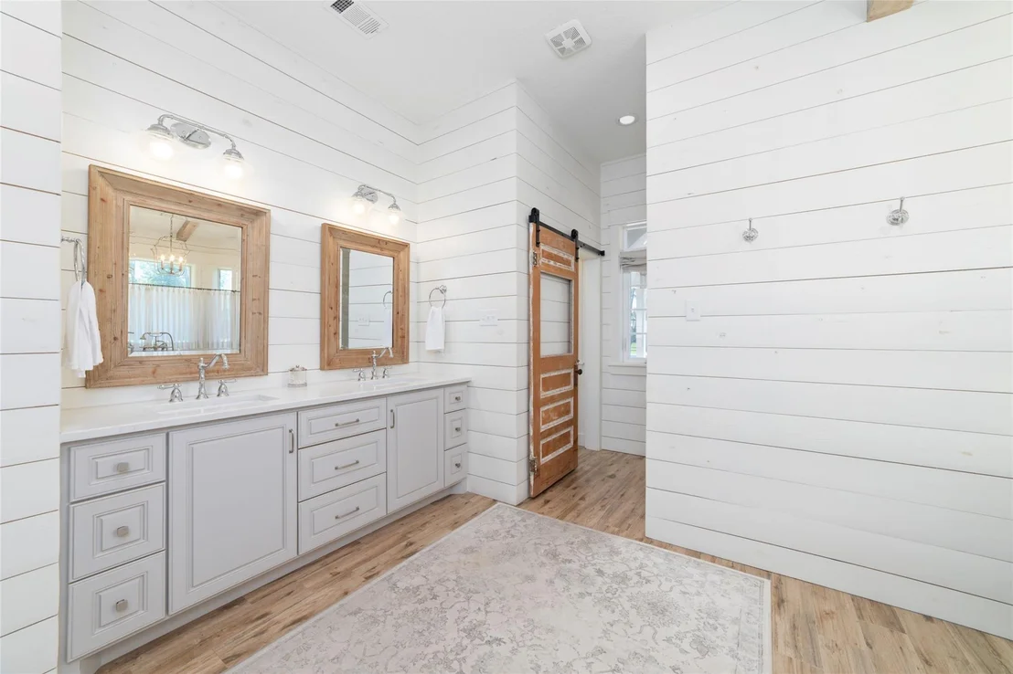 Photo of 21110 Frey Lane