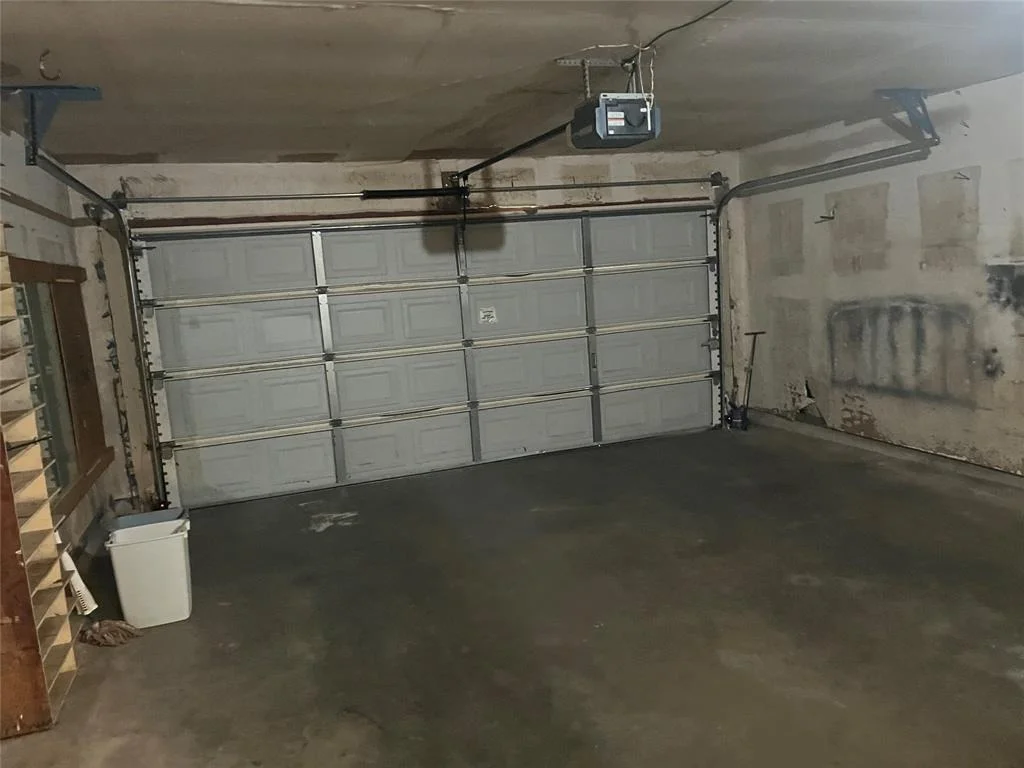 Photo of 10903 Dunlap Street