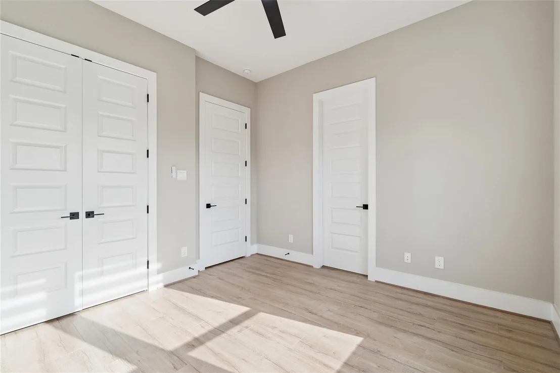 Photo of Unit E at 4013 Griggs Road