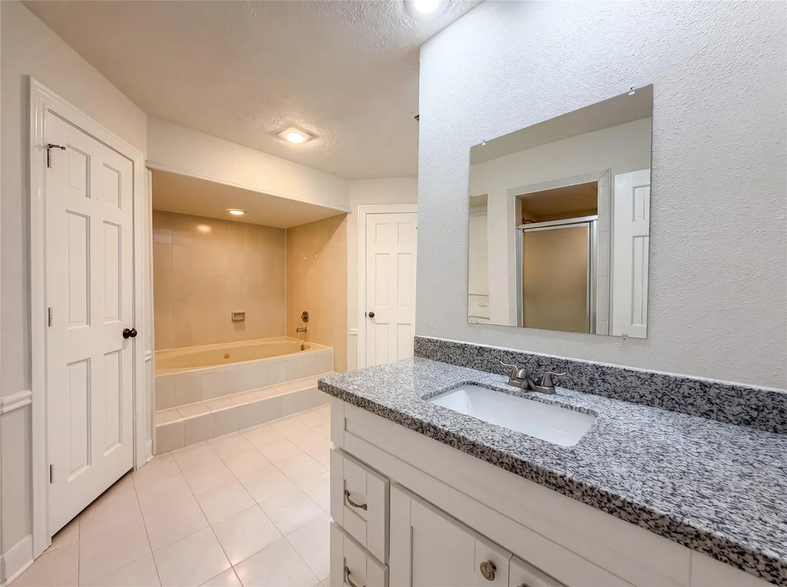 Photo of 6902 Fawncliff Drive