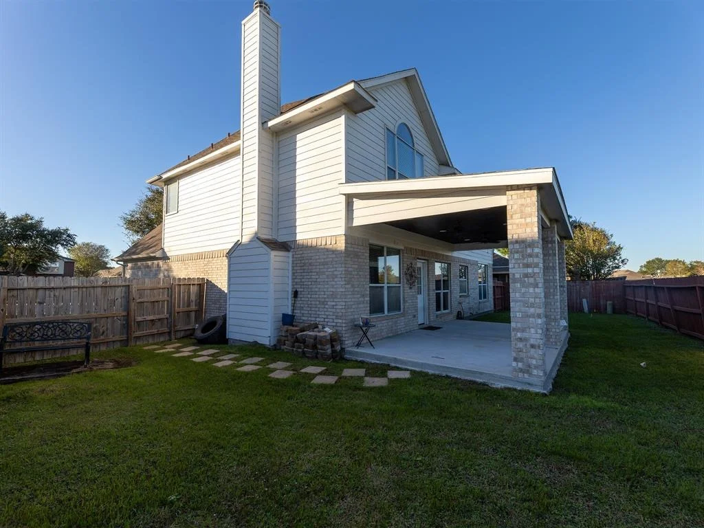 Photo of 5411 Summer Oak Drive