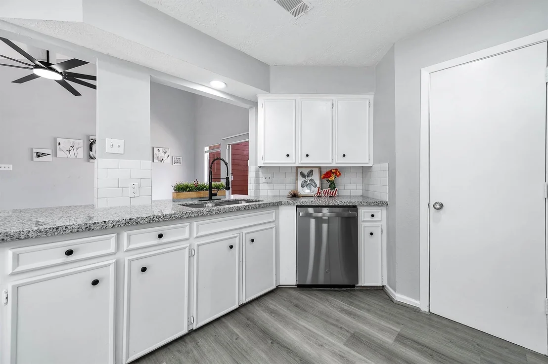 Photo of 13502 Ravensway Drive