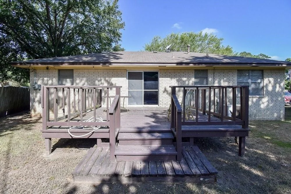 Photo of 400 Sandra Drive