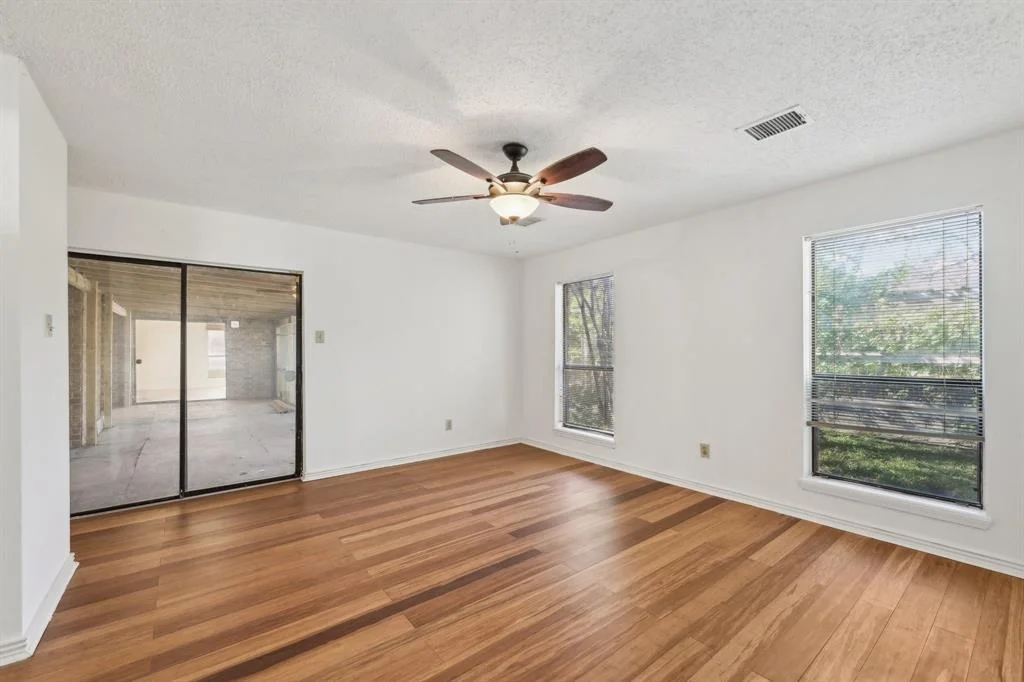 Photo of 7202 Las Brisas Drive